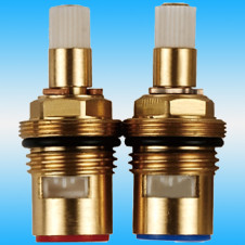 Кран-букса GERHANS 7K40404 ø 1/2 керамика 8х20 под юбку, средний шток (комплект 2 шт)