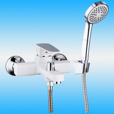 Смеситель для ванны FRUD R32301 однорычажный, короткий литой излив, хром/белый